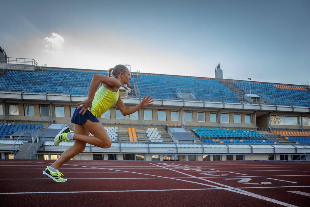 辽宁队9分险胜！新赛季开门红，外援34分22篮板，吴爽20分